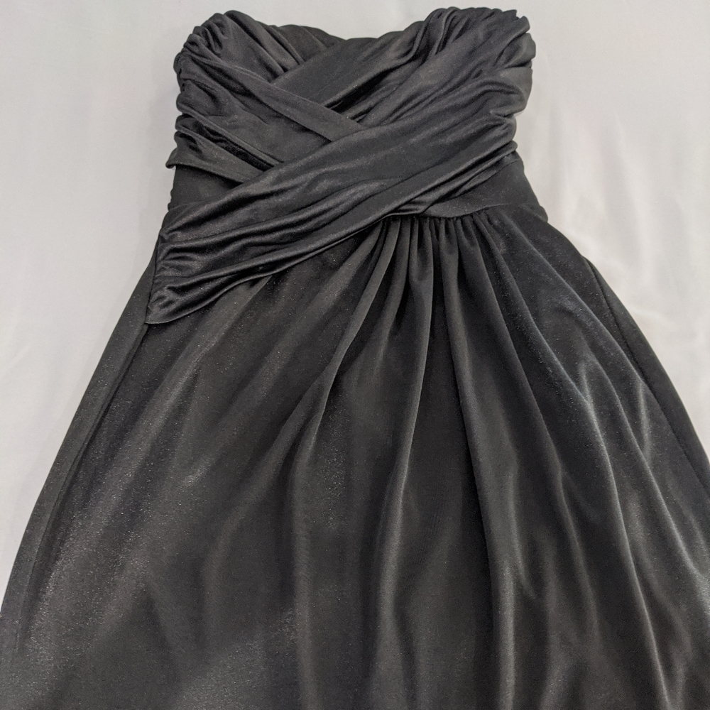 Dress - Picture 4 of 4